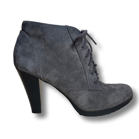 White Mountain Women’s Sugarbaby lace up bootie | Size 9 | Dark Chacoal - Picture 1 of 10